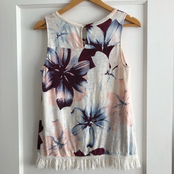 LORD & Taylor floral print fringe feminine tank top. Boho Summer top. Medium - Picture 3 of 6